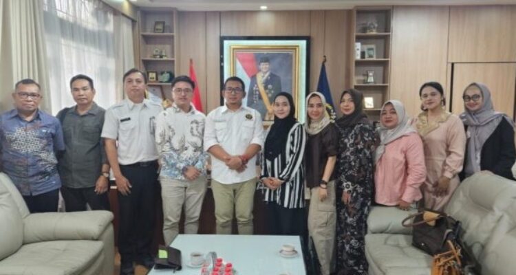 6ed6f90c-1c63-4580-b4e9-827c18412af4