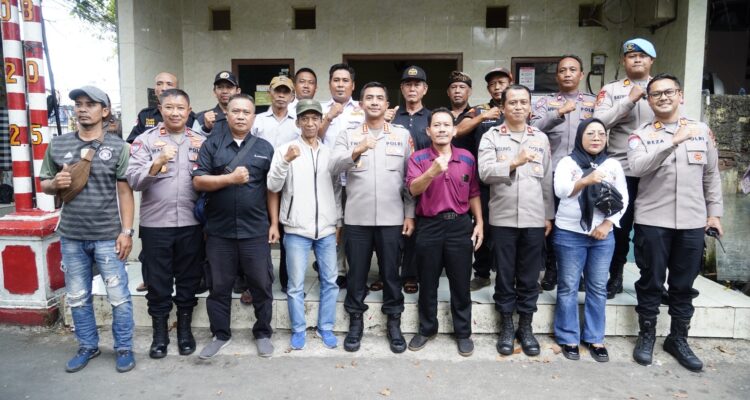 f371508d-73ab-4d9e-97d6-ec4918ae9944