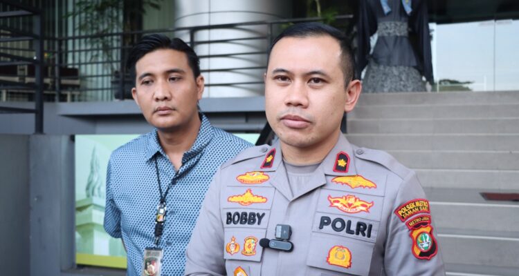 8f6ecd33-c9f2-4086-bdba-cd177209296c
